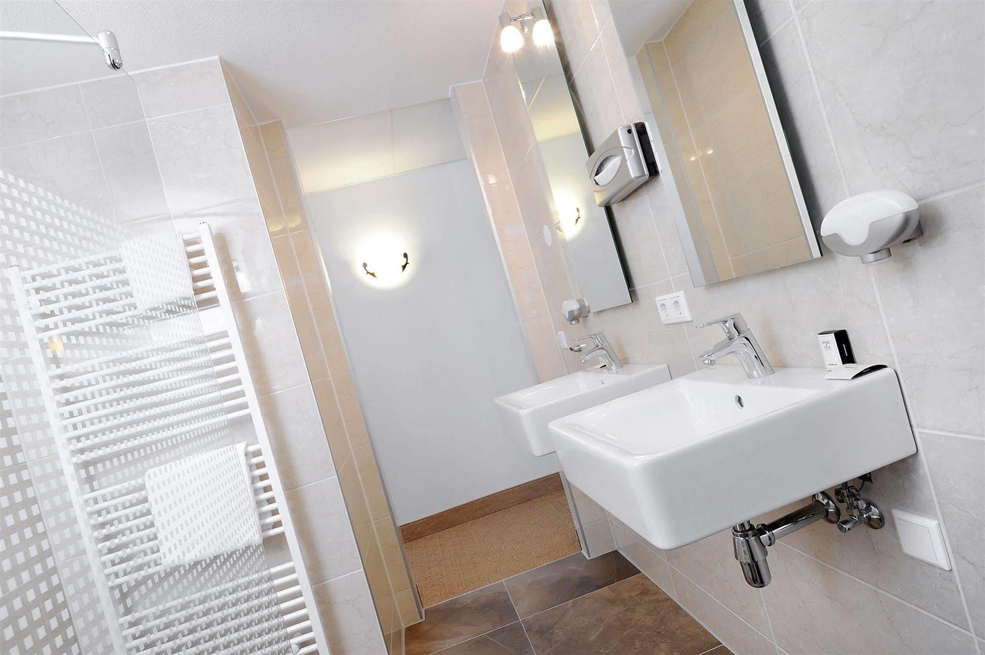 בורג האמסטד Grand Hotel Ter Duin מראה חיצוני תמונה